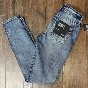 🆕 Silver Jeans Girlfriend Mid Rise Skinny Leg Jean SZ 26/2